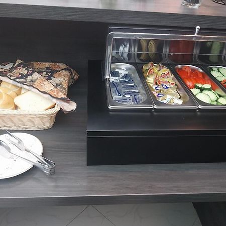 Hotel Novotheos Oradea Eksteriør bilde