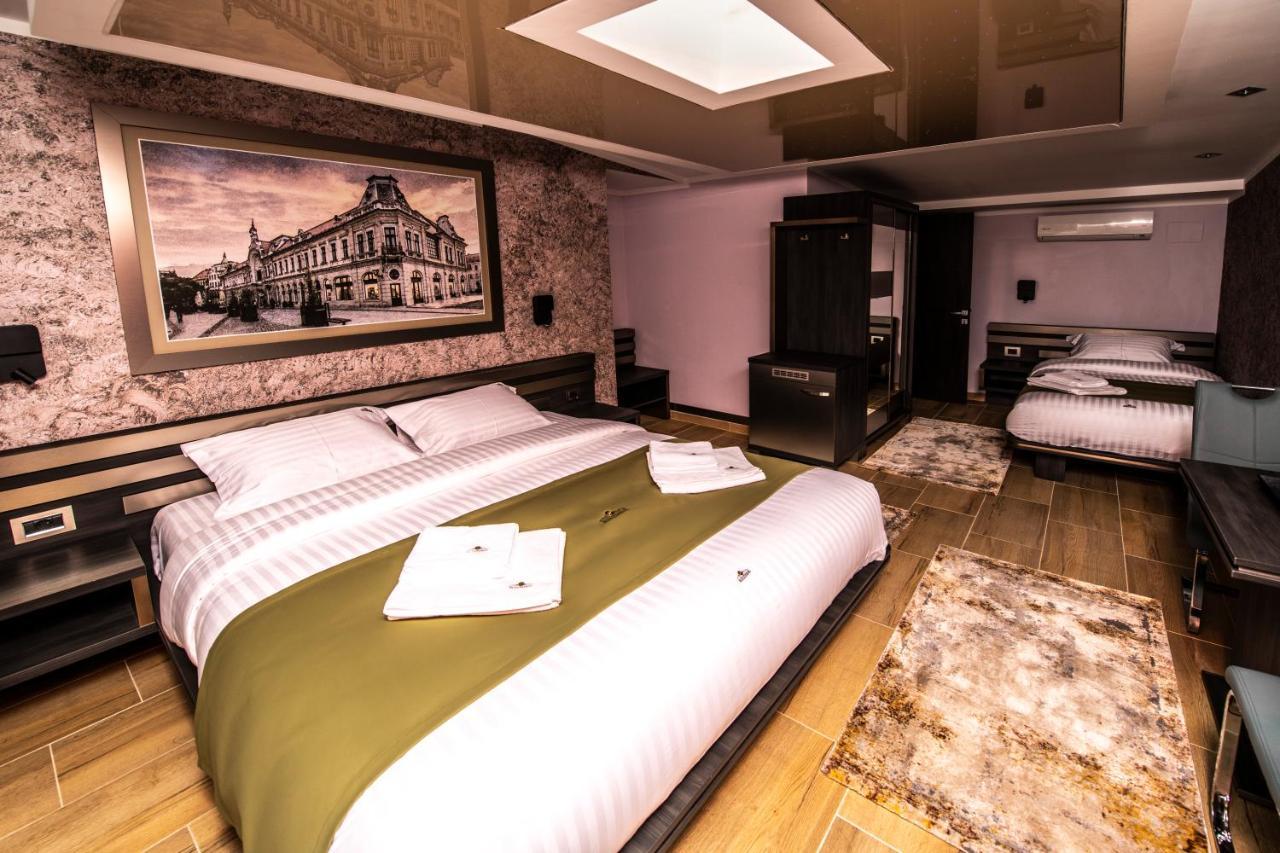 Hotel Novotheos Oradea Eksteriør bilde