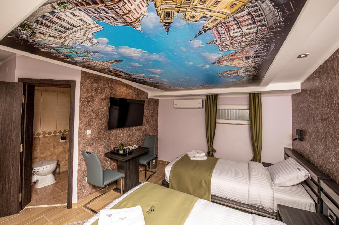 Hotel Novotheos Oradea Eksteriør bilde