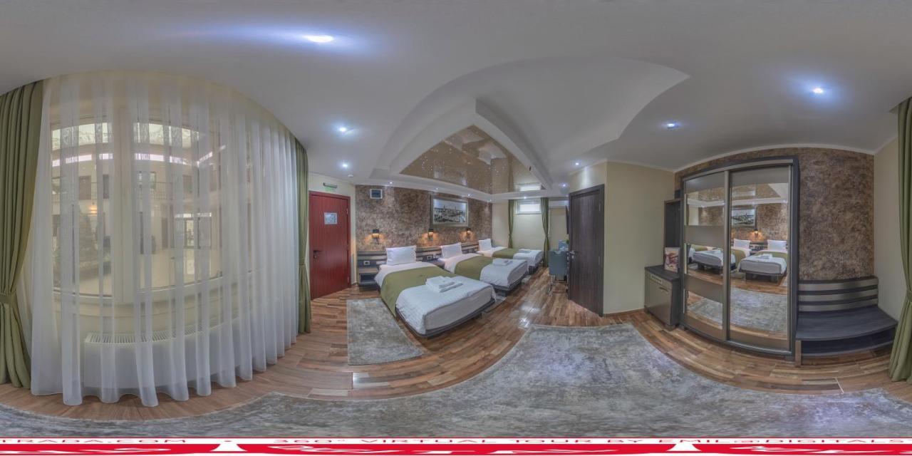Hotel Novotheos Oradea Eksteriør bilde