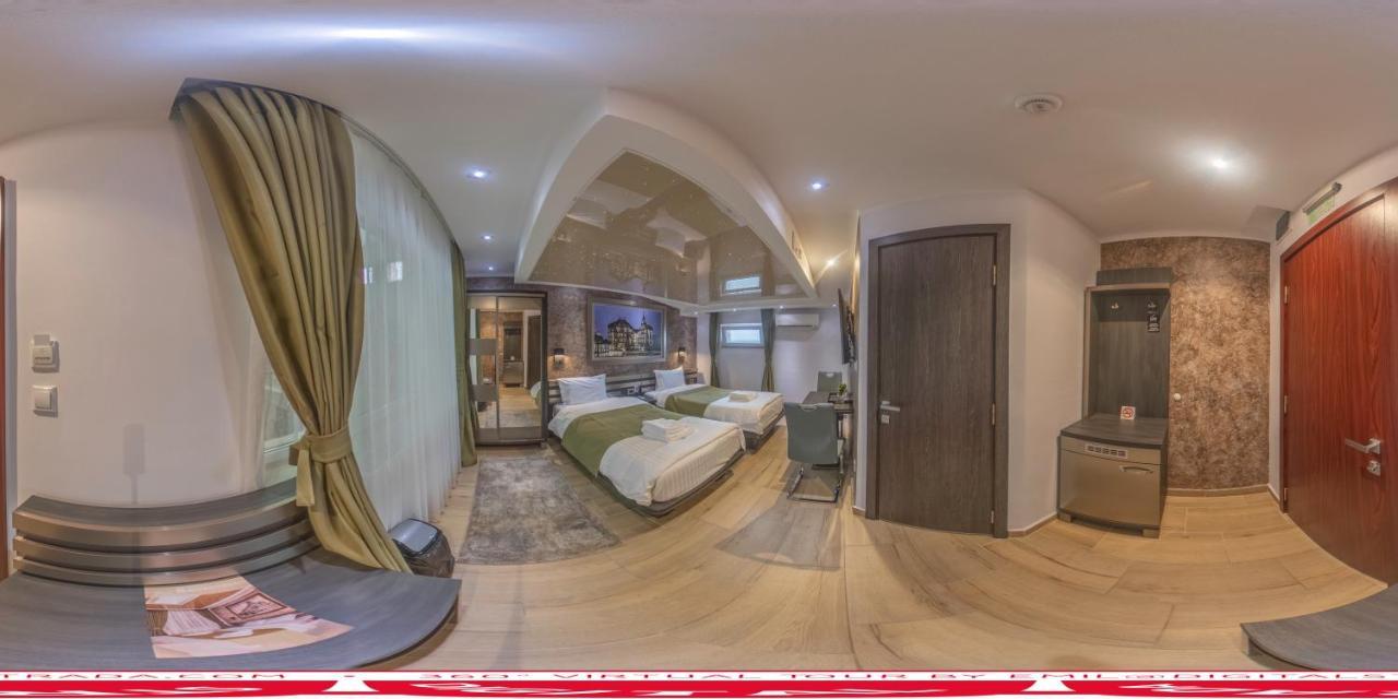Hotel Novotheos Oradea Eksteriør bilde