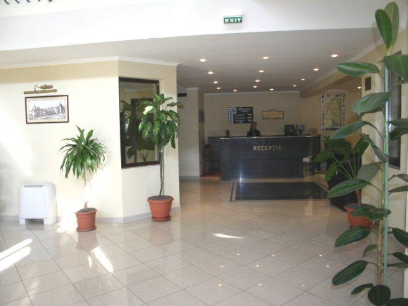Hotel Novotheos Oradea Eksteriør bilde